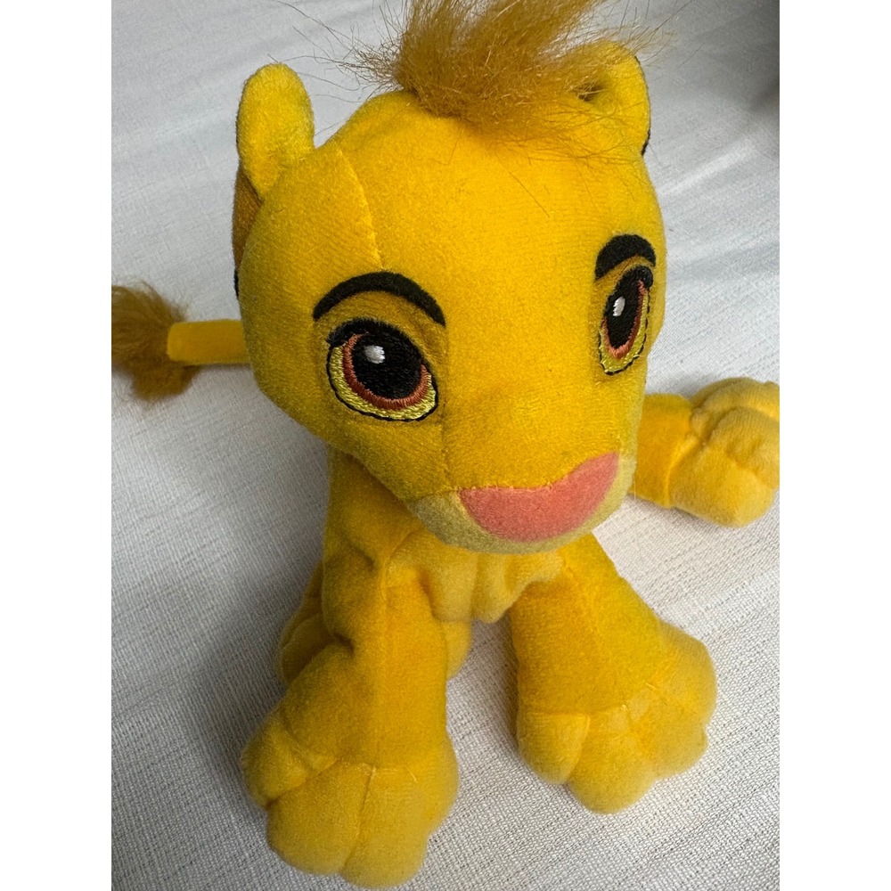 Disney The Lion King Young Simba Plush 2002 Hasbro 4061 Yellow Stuffed Animal